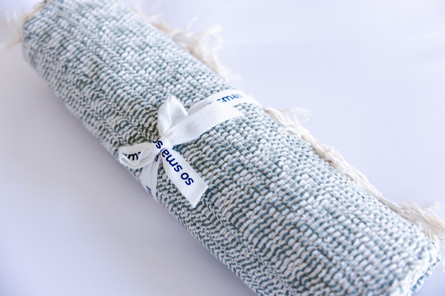 سجادة لعب عضوية منسوجة يدويًا - لون ليموني وكريمي