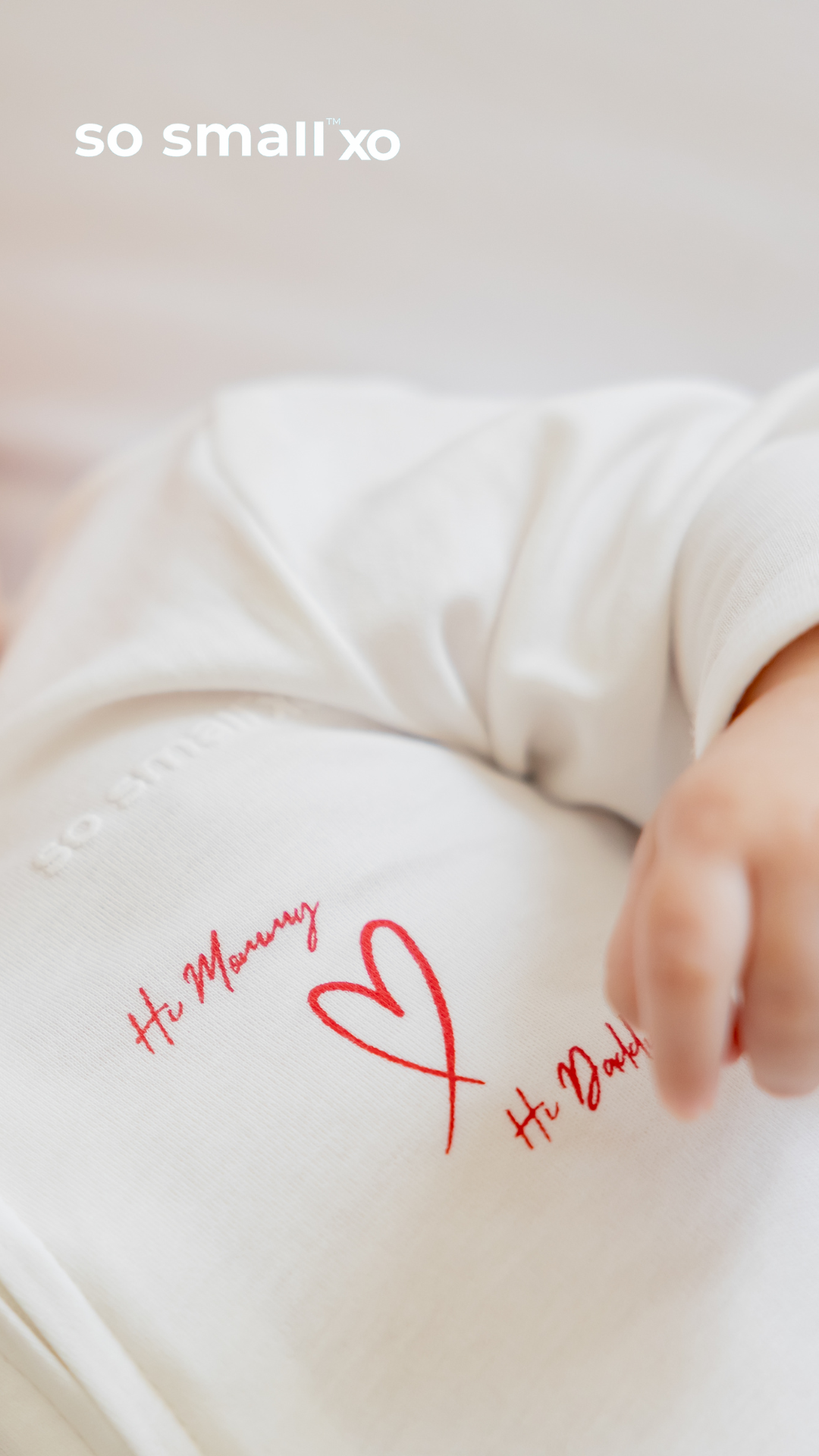 so small xo Zipper Footie- Hi Mommy. Hi Daddy