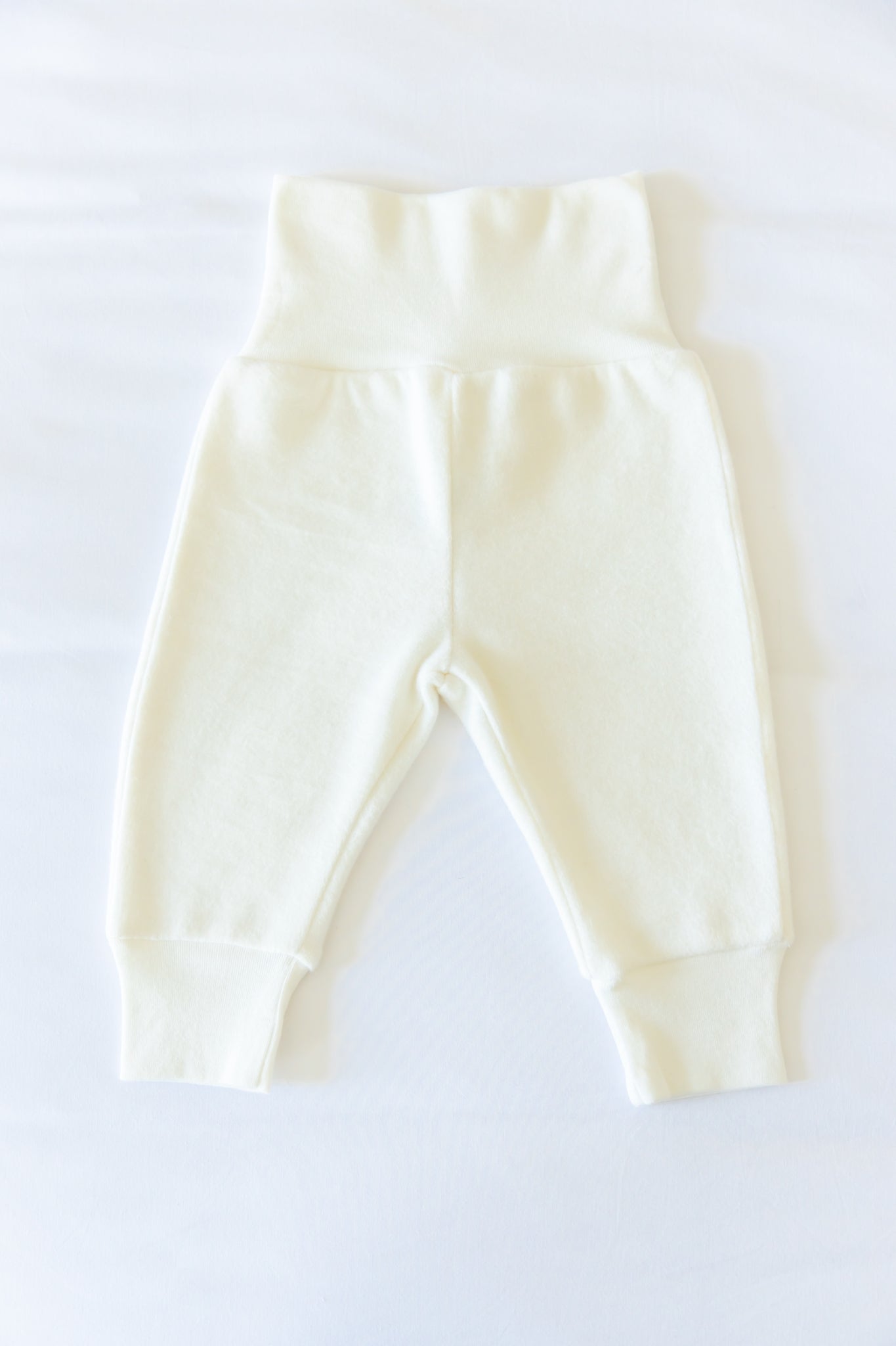 so small Organic Brsuhed Terry Winter Pants- Snow White