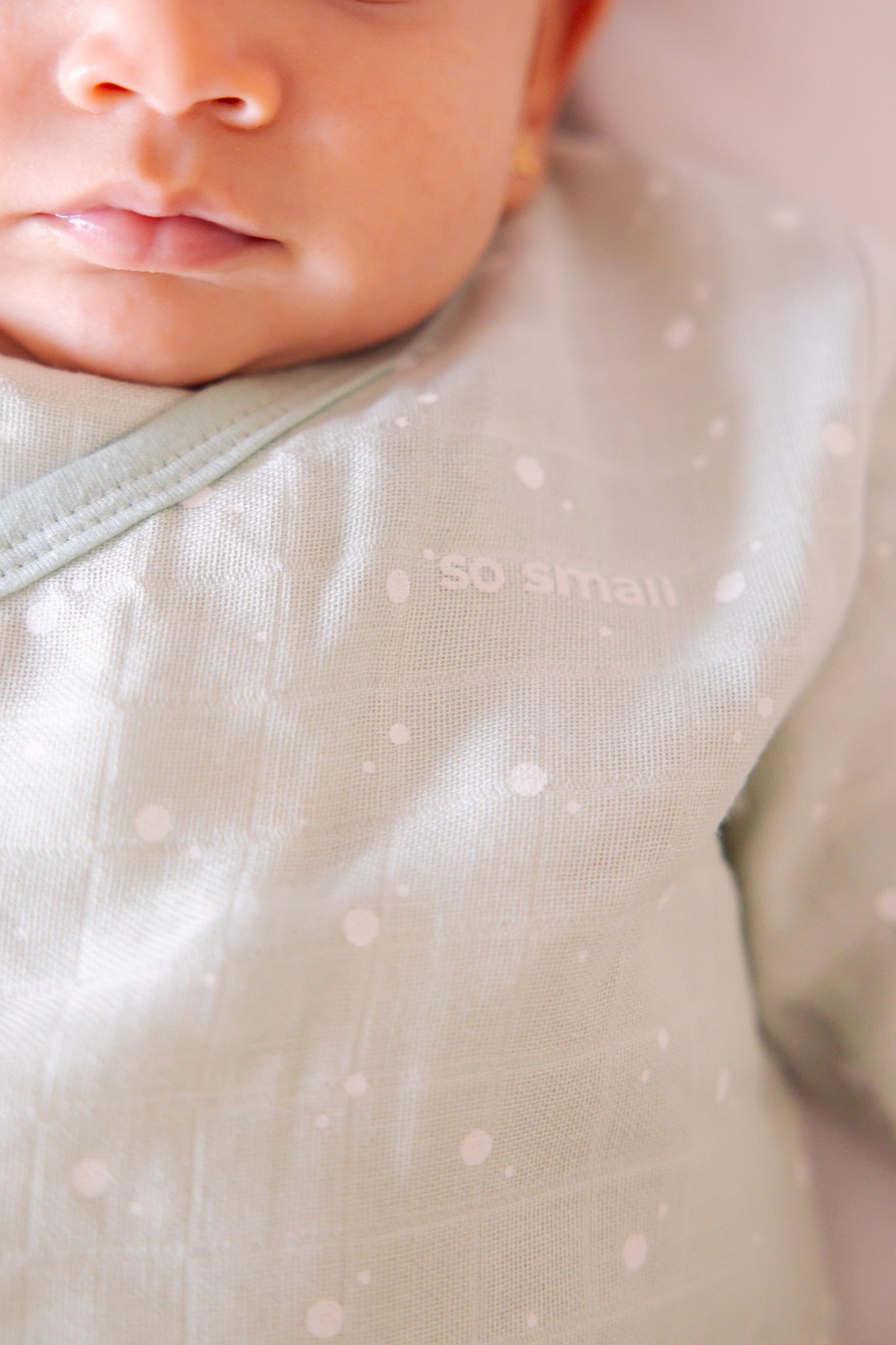 so small Organic Woven Muslin Two-Piece Set- Mint & Milk