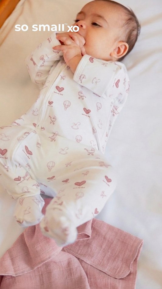 so small xo Zipper Footie- Love My Mom. Love My Dad