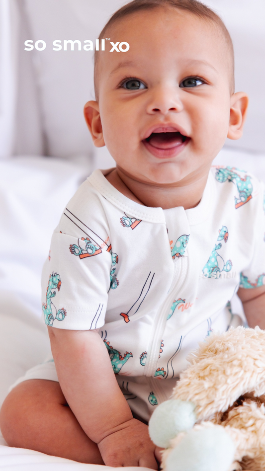 so small xo Half-Sleeved Zipper Romper- Weeee