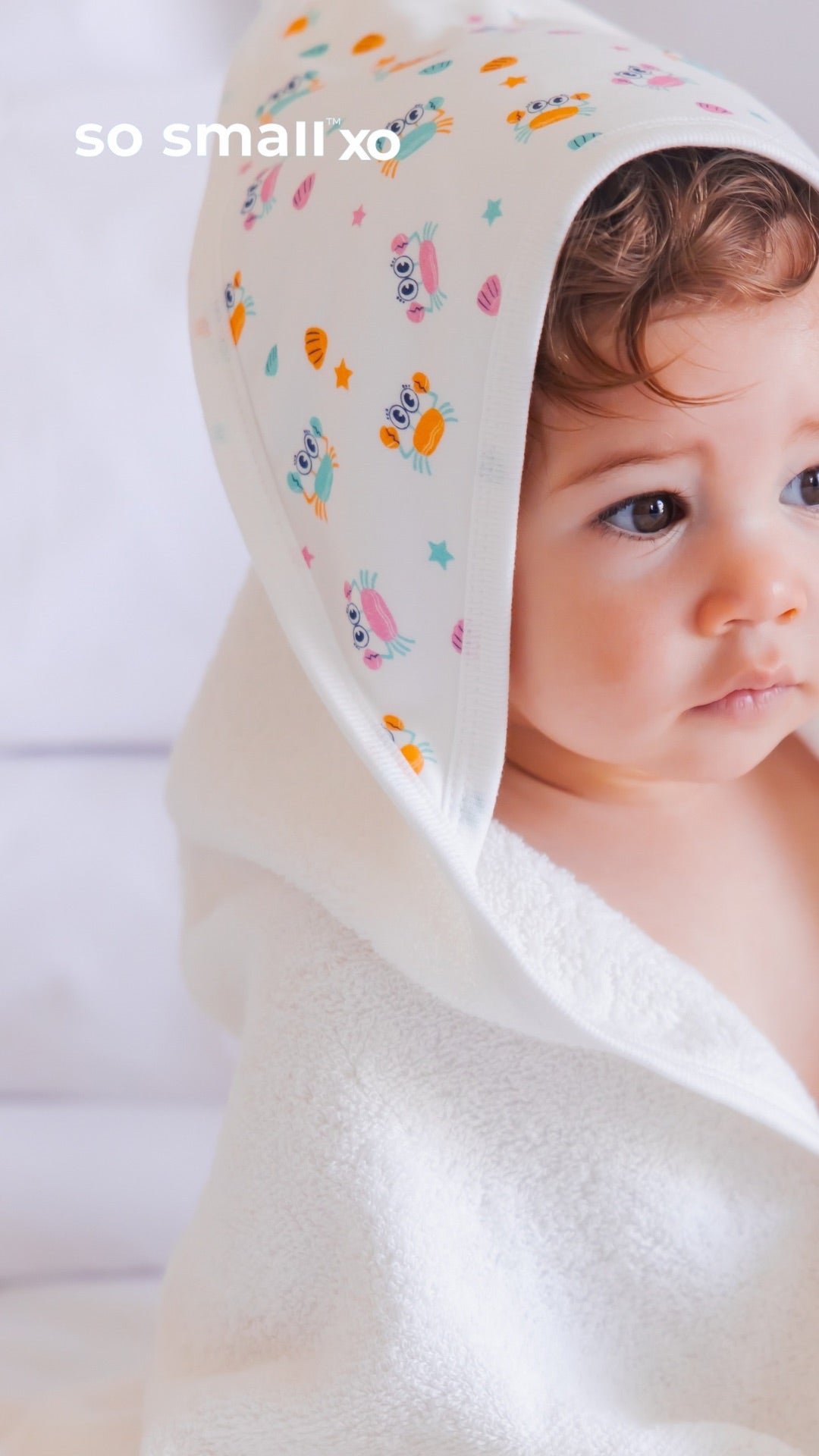 so small xo Hooded Bath Towel- Friends of the Sea