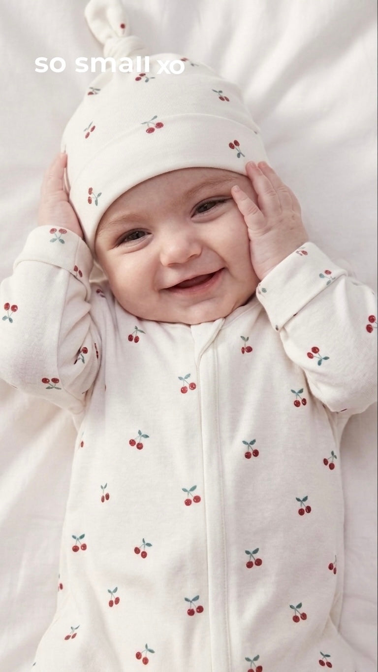 سالوبت so small xo بسوستة من القطن المصري الفاخر- تصميم كريز (بدون الطاقية) 