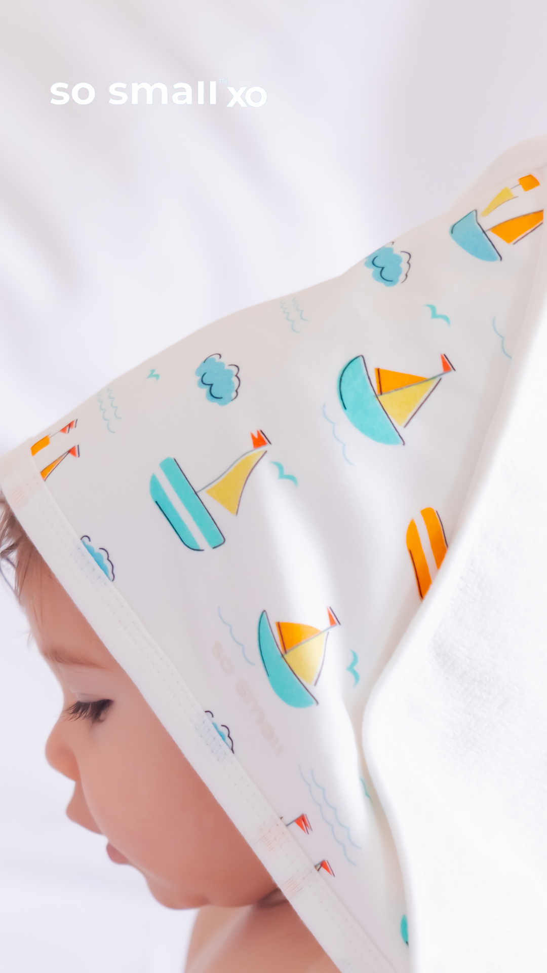 so small xo Hooded Bath Towel- Let's Sail Away